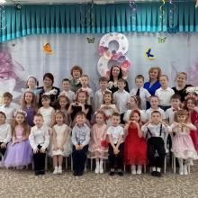 Праздник 8 марта гр. "Божья коровка"