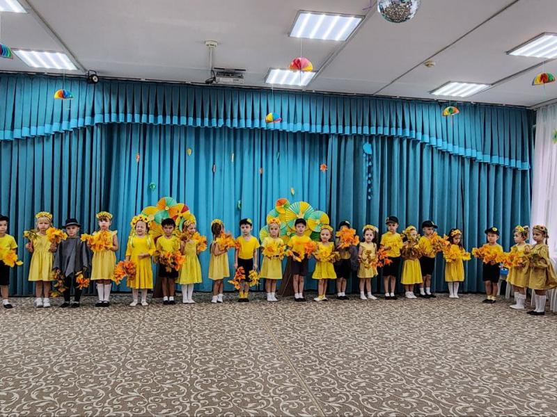 Праздник осени в группе "Буратино"