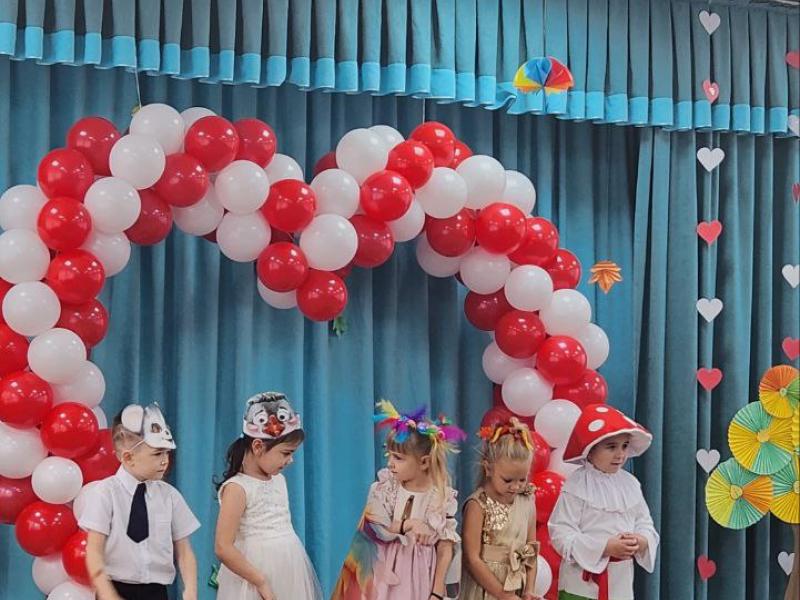 День матери в группе "Божья коровка"