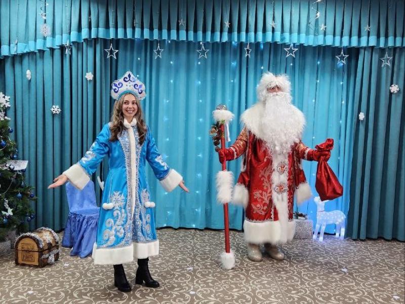 Новогодний утренник в группе "Семицветик"