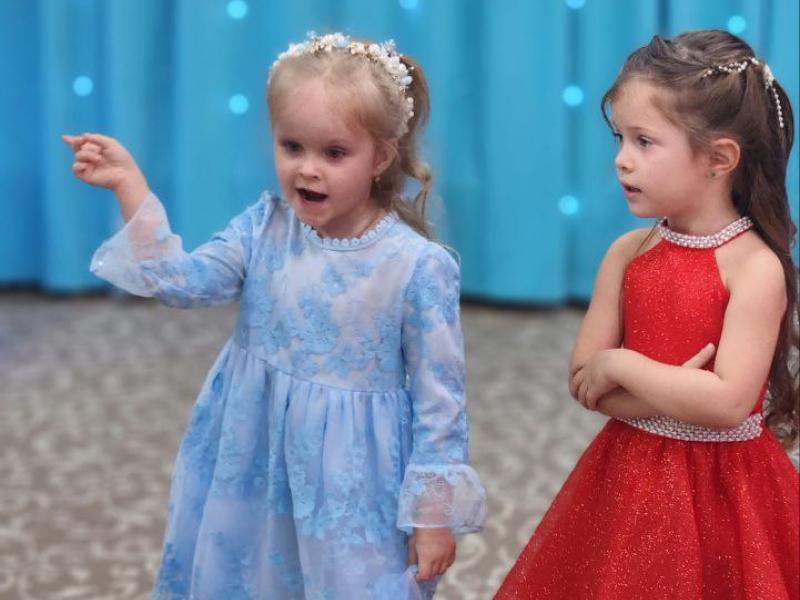 Новогодний утренник в группе "Семицветик"