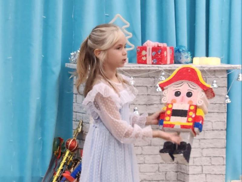 Новогодний утренник в группе " Солнышко"