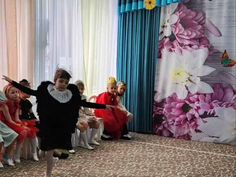 Праздник 8 марта в гр."Солнышко"
